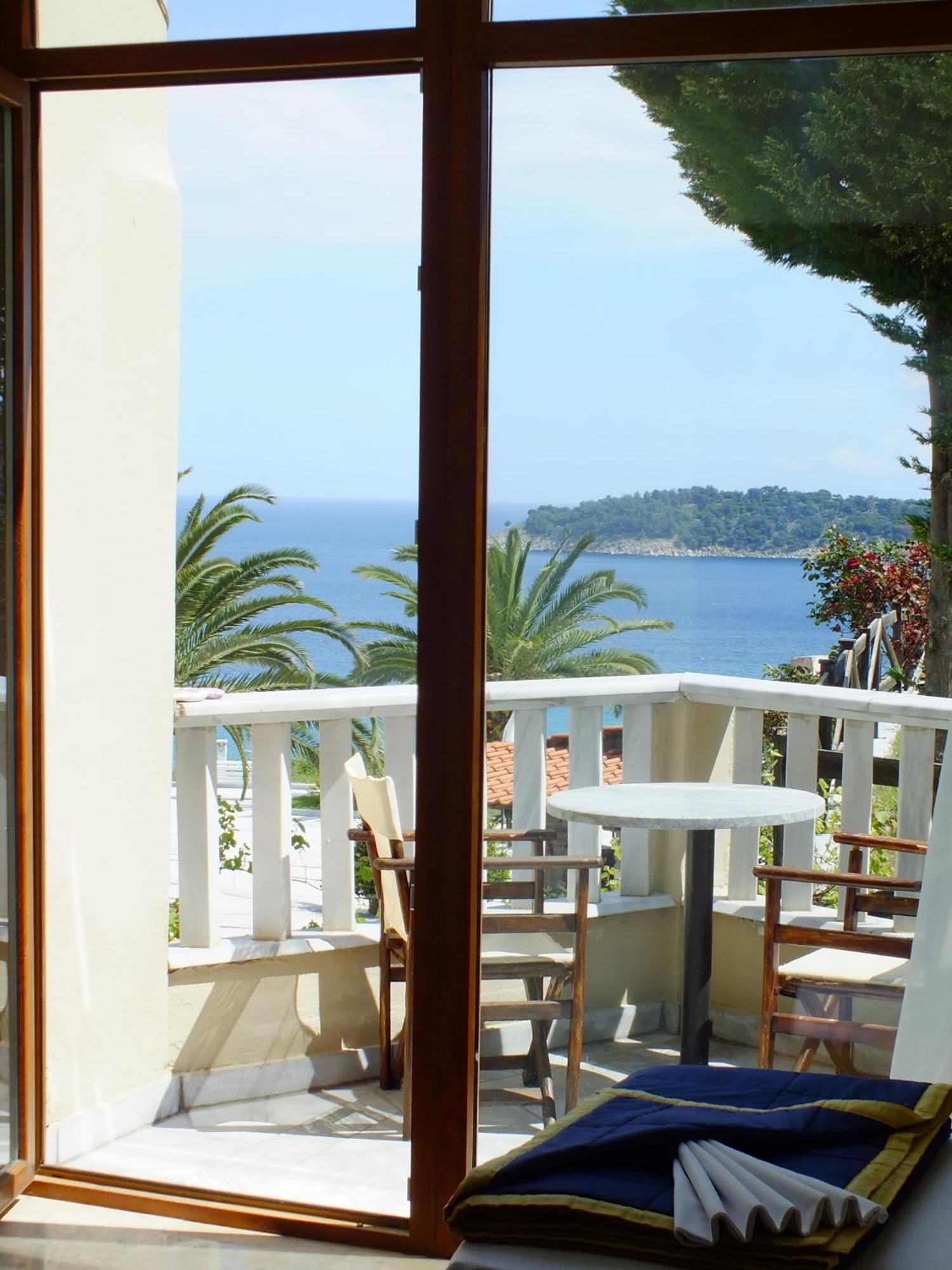 Kinira Beach Hotel Quarto foto